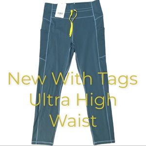 Fabletics Womens XL Leggings Ultra High Waist Motion 365 Side Pockets